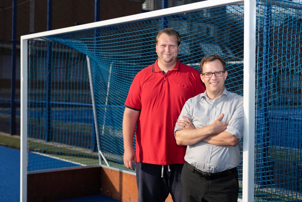 Aus der Hockeyabteilung der Sportliche Leiter Jens Höttemann (l.) und der Abteilungsleiter Julian Cotta (r.). Foto: Jan Weckelmann