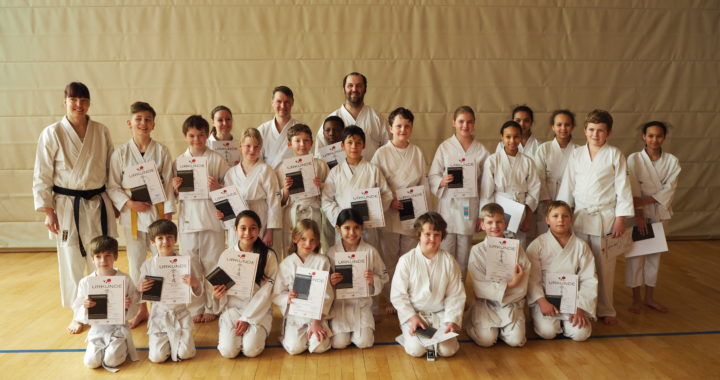 Karate: Prüfung bestanden